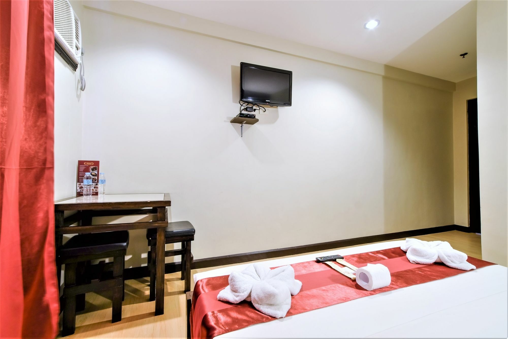 Zen Rooms Basic Aurora Pasay Exteriör bild